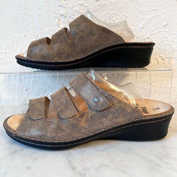 Finn Comfort Women’s 7.5 Brown Textured Leather Slide 3-Strap Sandals Orthopedic - Picture 2 of 8